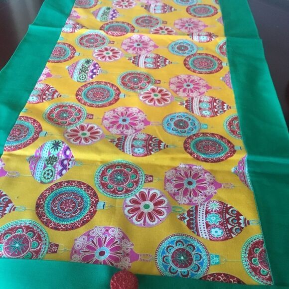 Handmade Holiday Runner NWOT - Picture 4 of 8